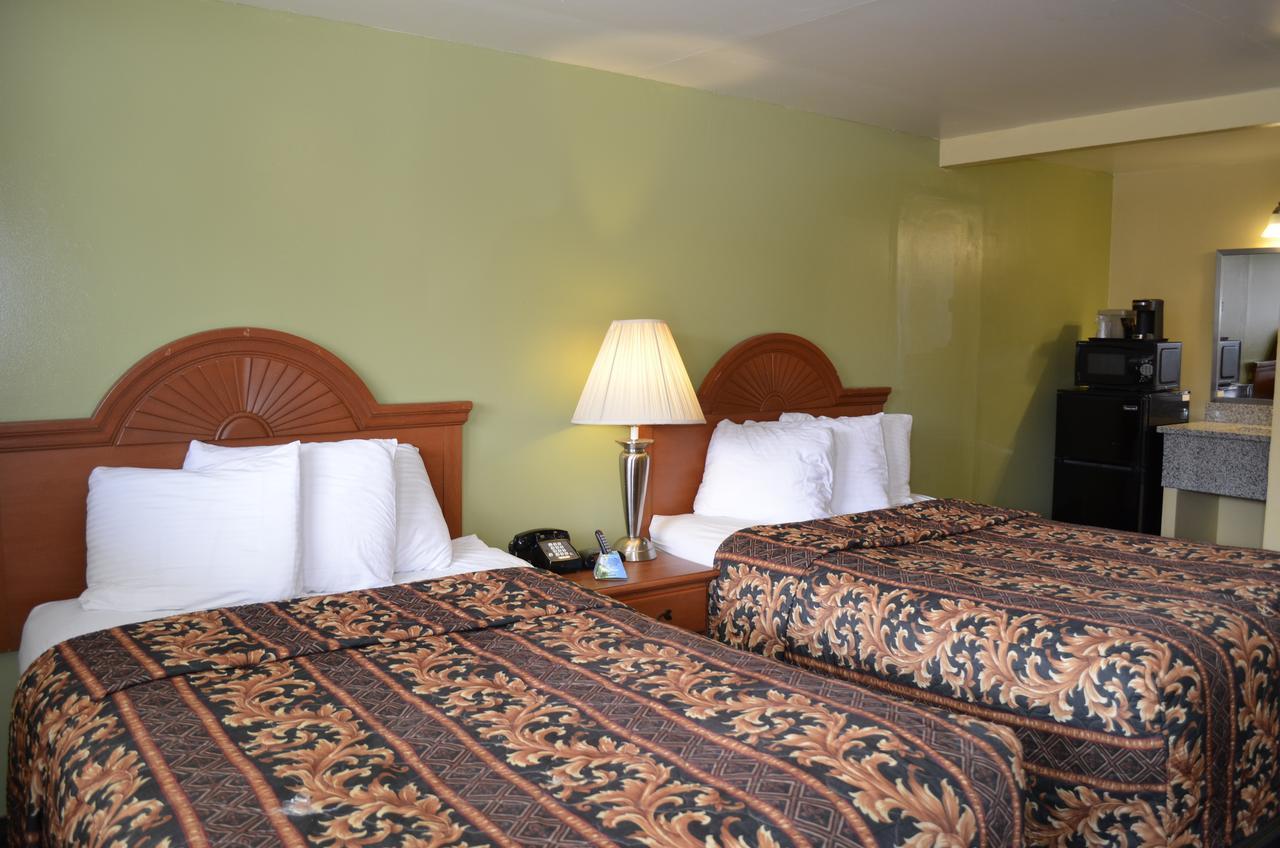 Budget Inn Вільямсвілл Екстер'єр фото
