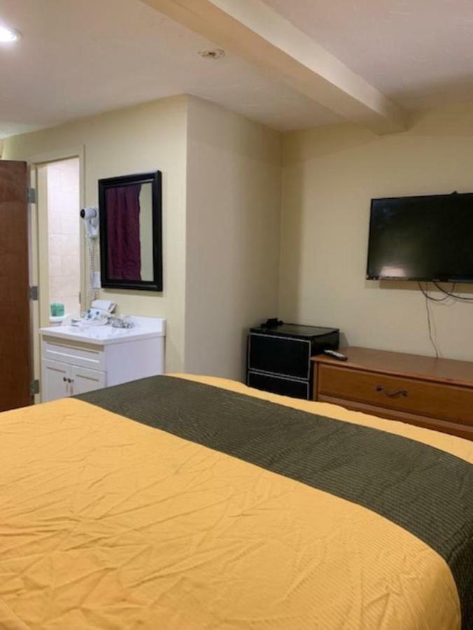 Budget Inn Вільямсвілл Екстер'єр фото